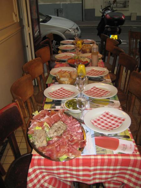 Avant les agapes...